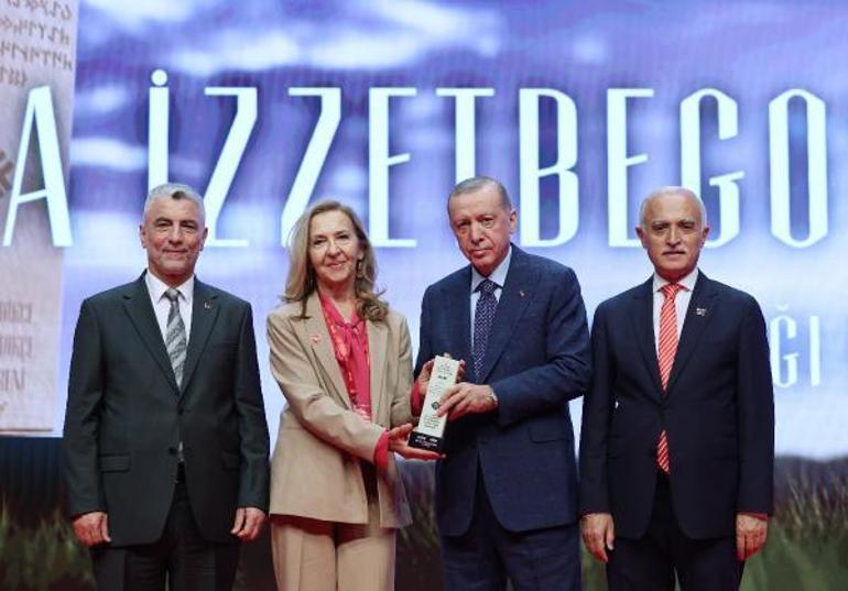 Cumhurbaşkanı Erdoğan Dünya Türk İş Konseyi 10uncu Kurultayına katıldı