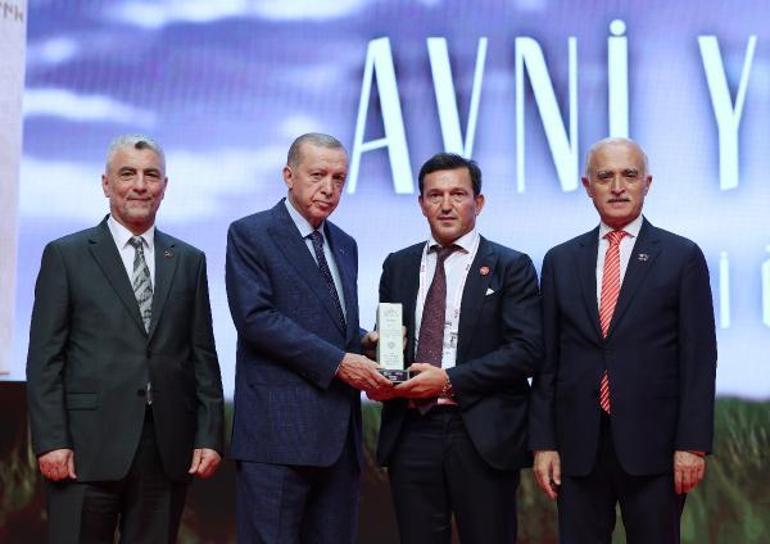 Cumhurbaşkanı Erdoğan Dünya Türk İş Konseyi 10uncu Kurultayına katıldı