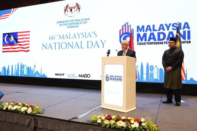 Bakan Güler, Malezyanın 66ncı Bağımsızlık Günü dolayısıyla düzenlenen resepsiyona katıldı
