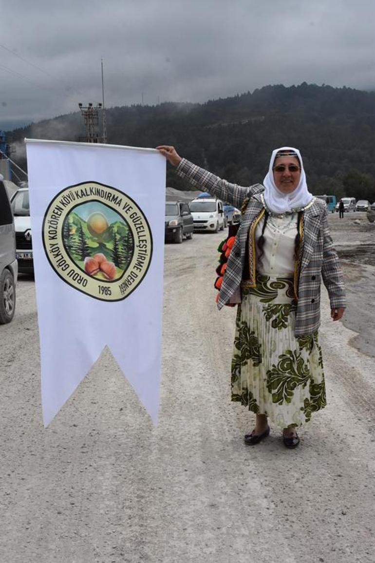 Mahalleliden Yolumuz yapılsın eylemi