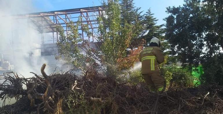 Kaynak makinesinden çıkan yangın, söndürüldü