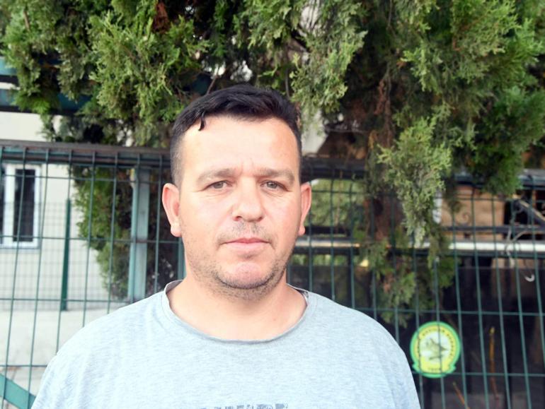 Foseptiğe düşen yavru domuz, iş makinesiyle kurtarıldı