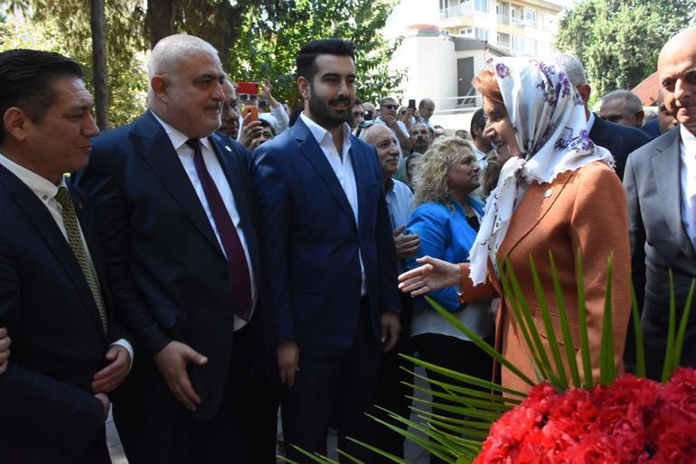 Meral Akşener İzmirde