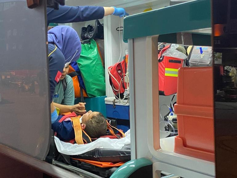 Dönercide asma kattan düşen çocuk yaralandı