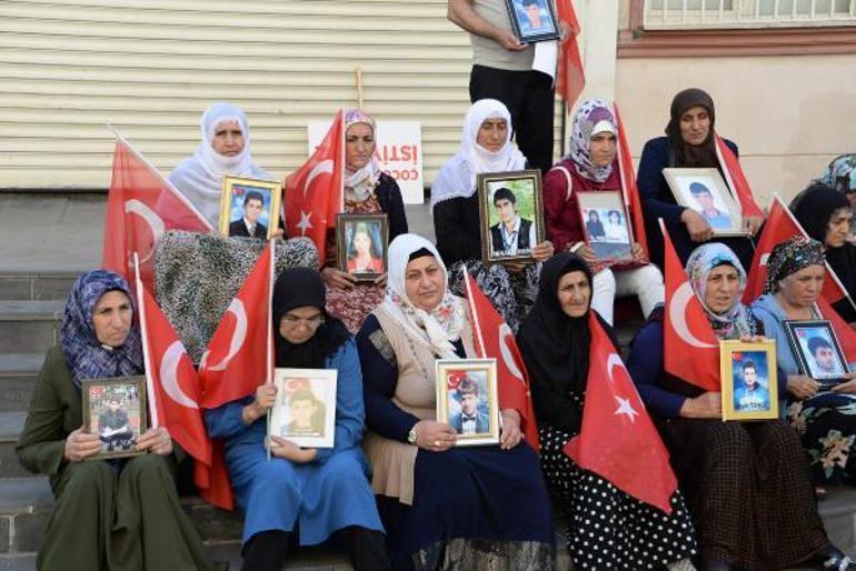 HDP önünde evlat nöbeti tutan aile sayısı 367’ye çıktı