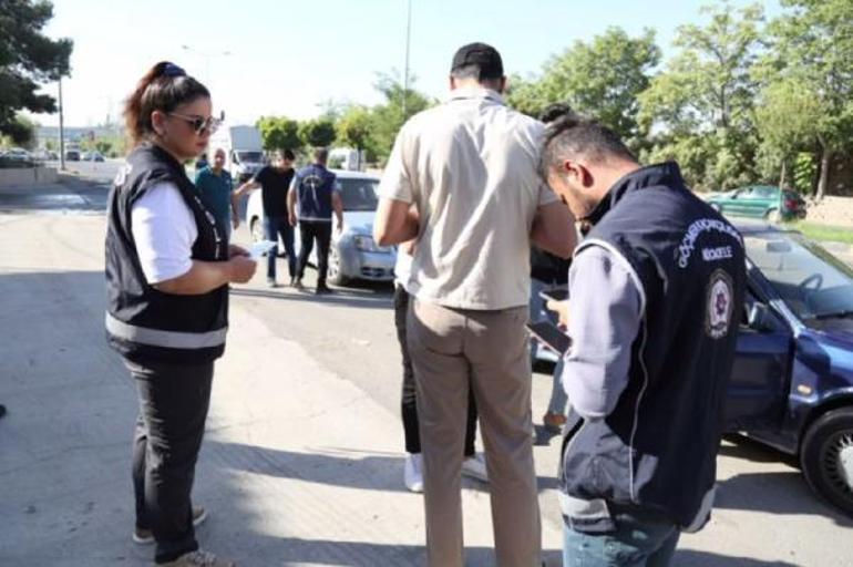 Bakan Yerlikaya: 26 göçmen kaçakçılığı organizatörü gözaltına alındı