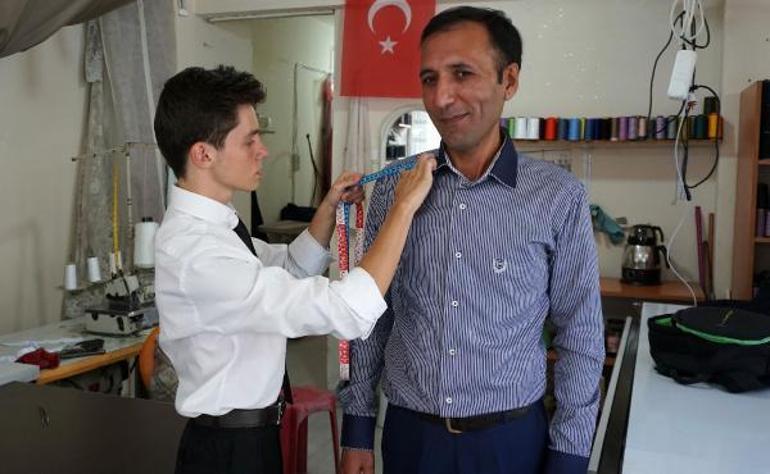 Türkiyede Yılın Çırağı, Ispartadan terzi Emre Gülşen