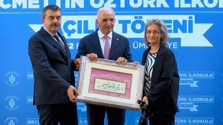 Bakan Tekin: Üç katı fiyatla okullarımıza su satan belediyeler var