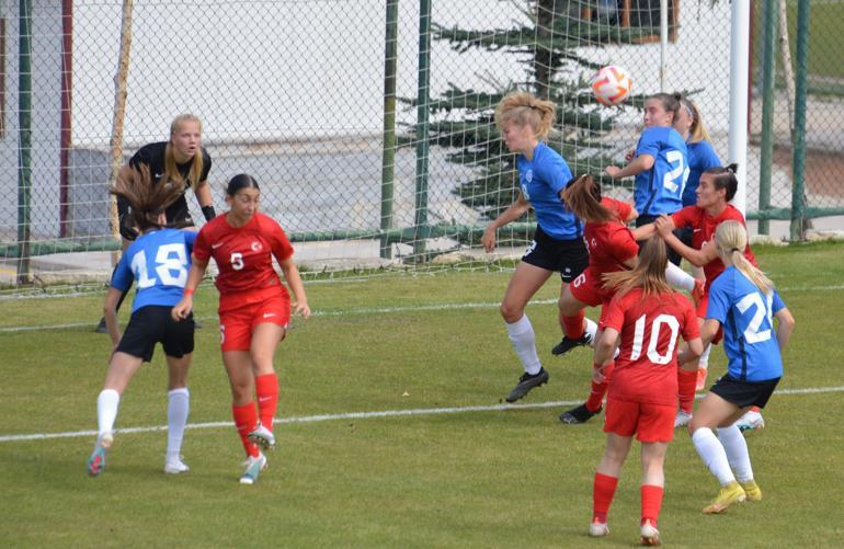 U19 Kadın Milli Futbol Takımı, hazırlık maçında Estonyayı mağlup etti