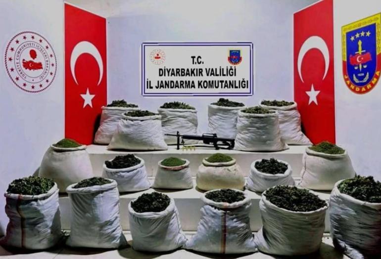 Bakan Yerlikaya: 7 ilde 72 zehir taciri yakalandı