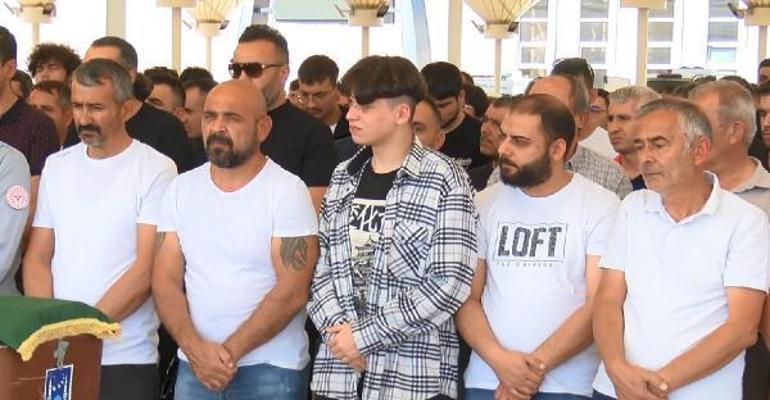 Oğlunu öldürdükten sonra intihar eden baba, önceki gün eşine mesaj atmış