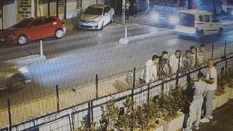 Kağıthanede polis merkezi önündeki cinayet davasında Anucurların firari liderine müebbet hapis cezası