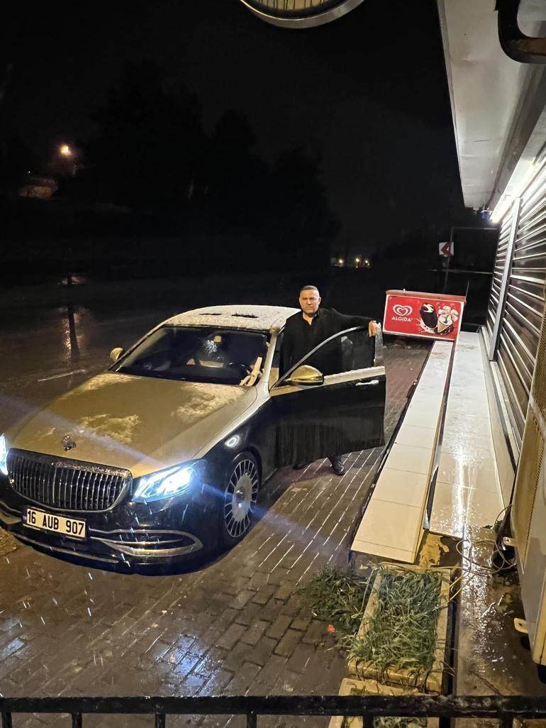 Gece kulübü işletmecisi otoparkta silahlı saldırıda öldürüldü; olay anı kamerada