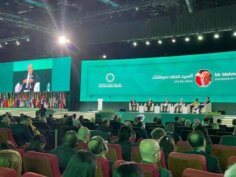 Bakan Şimşek, Mısırda Asya Altyapı Yatırım Bankasının yıllık toplantısına katıldı