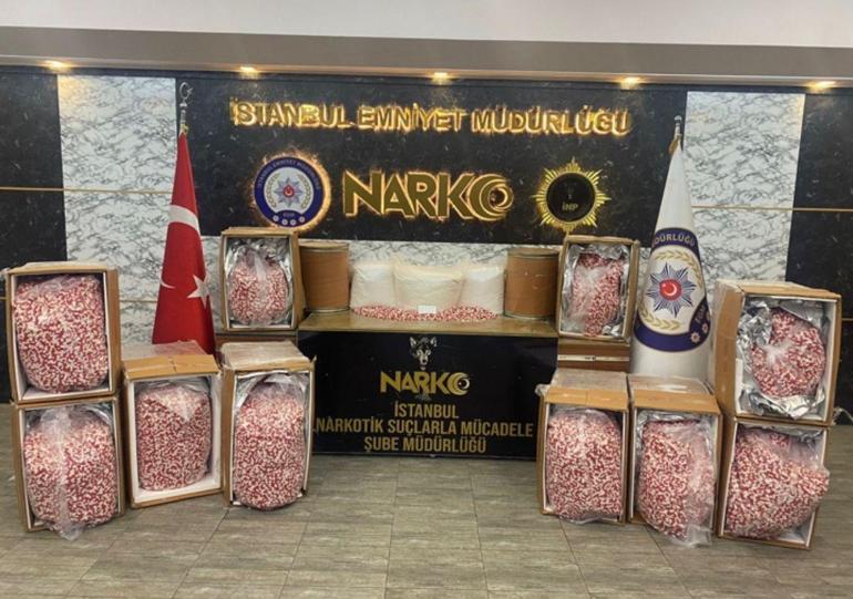 Bakan Yerlikaya: 16 ilde 99 zehir taciri yakalandı