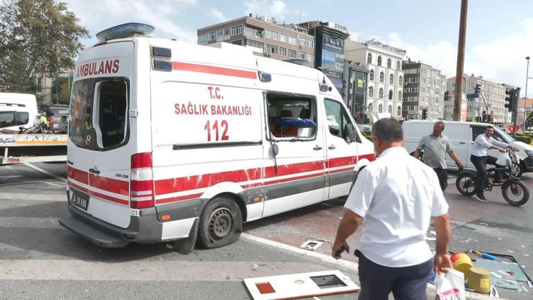 Vatan Caddesinde ambulans devrildi: 3 yaralı