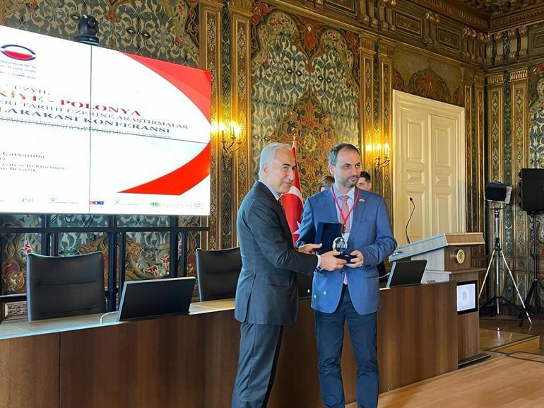 Türkiye ile Polonyanın Dostluk Antlaşmasının 100üncü yılına özel konferans