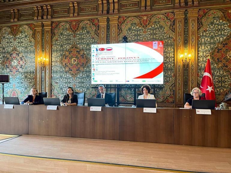 Türkiye ile Polonyanın Dostluk Antlaşmasının 100üncü yılına özel konferans