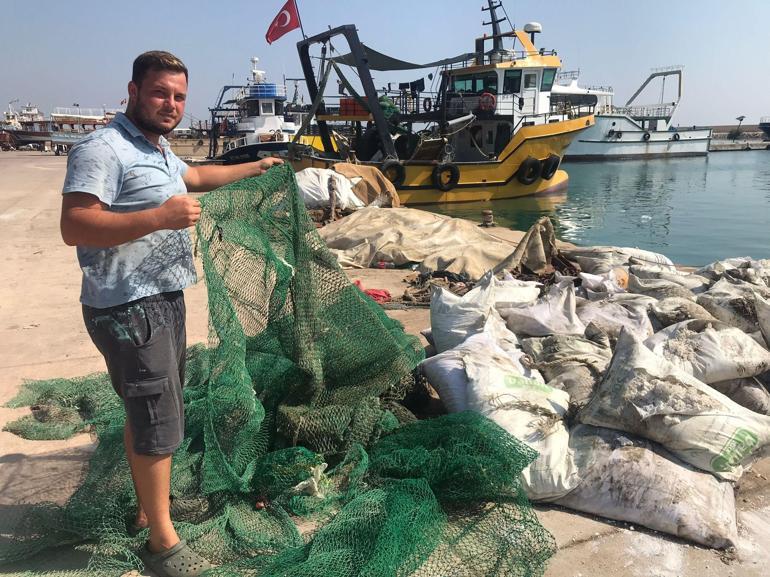 Balıkçıların ağına pirinç dolu 65 çuval takıldı