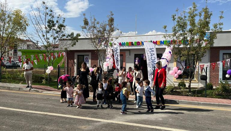 Sincanda Menekşe Kreşi açıldı