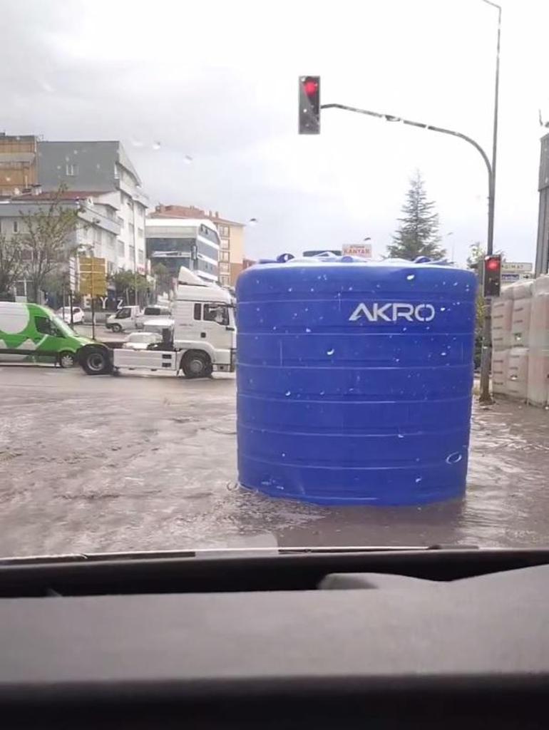 Ankara’da sağanak; yollar göle döndü