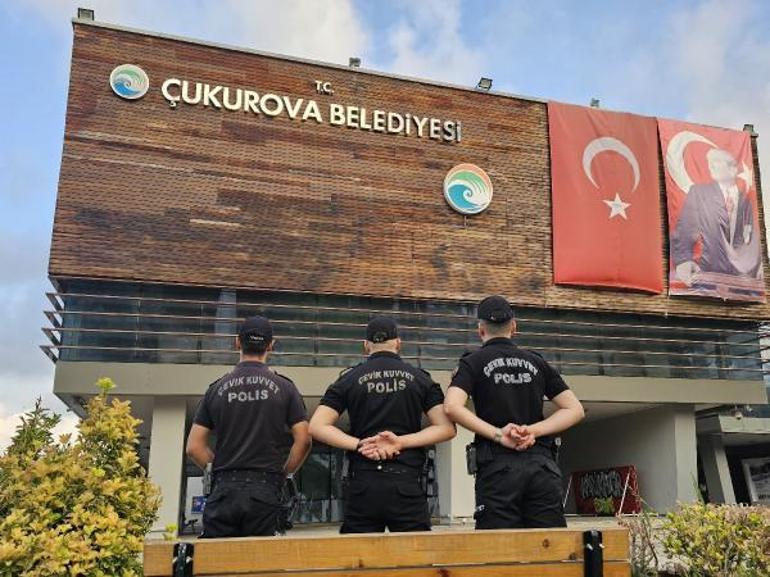 Adanada, iki belediyeye rüşvet operasyonu: 58 gözaltı