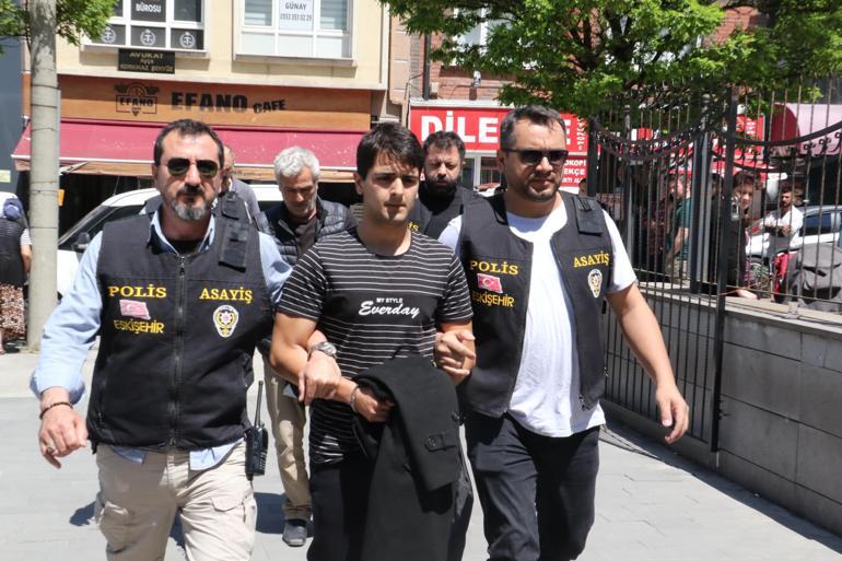 Ağabeyinin husumetlisini öldüren sanık: Bıçağı alıp rastgele savurdum