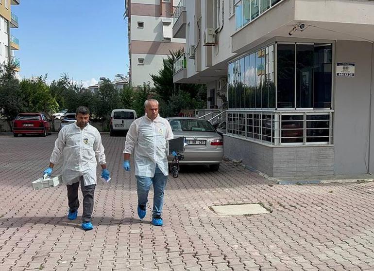 Kazakistanlı 9 aylık hamile kadın, evinde ölü bulundu