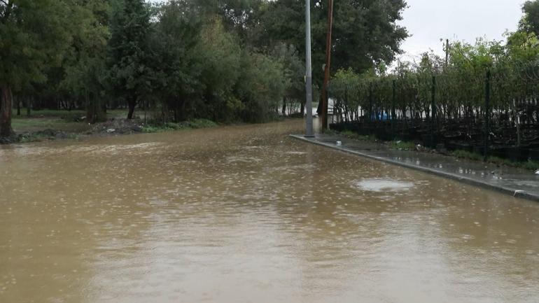 İstanbulda yağmur etkili oluyor