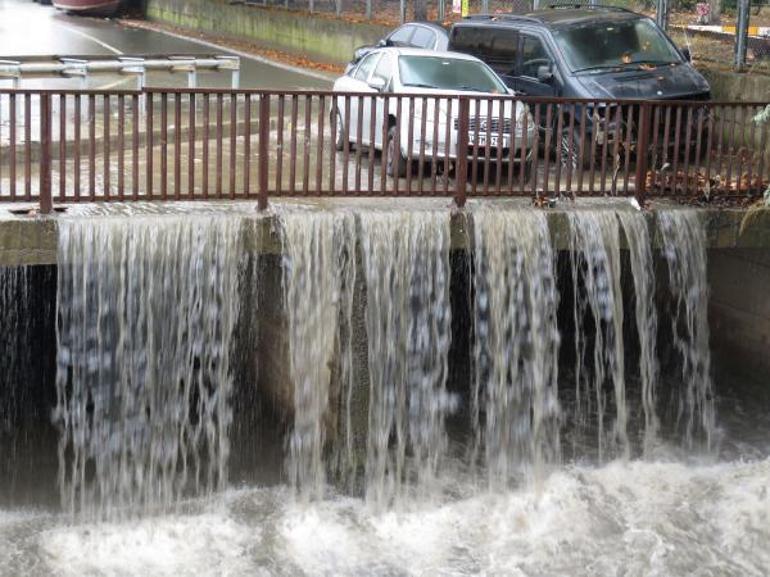 İstanbulda yağmur etkili oluyor