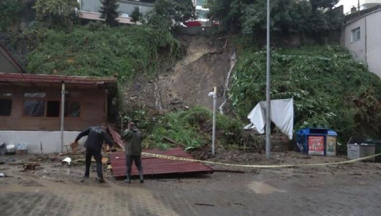 Trabzon’da sağanak; yollar göle döndü