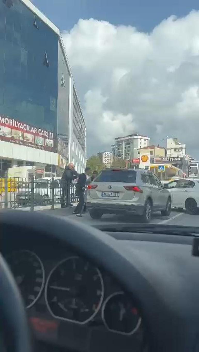 Pendikte trafikteki saldırı: Bıçaklı saldırgan yakalandı