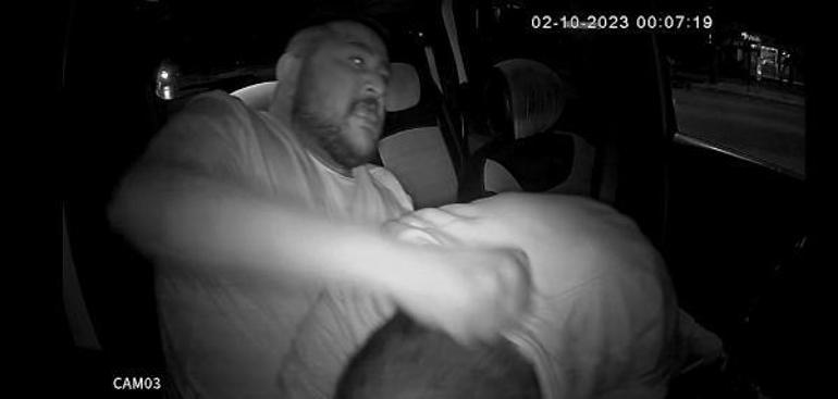 Taksicinin başına silah dayayıp, kabzasıyla vurup kaçan şüpheli, tutuklandı