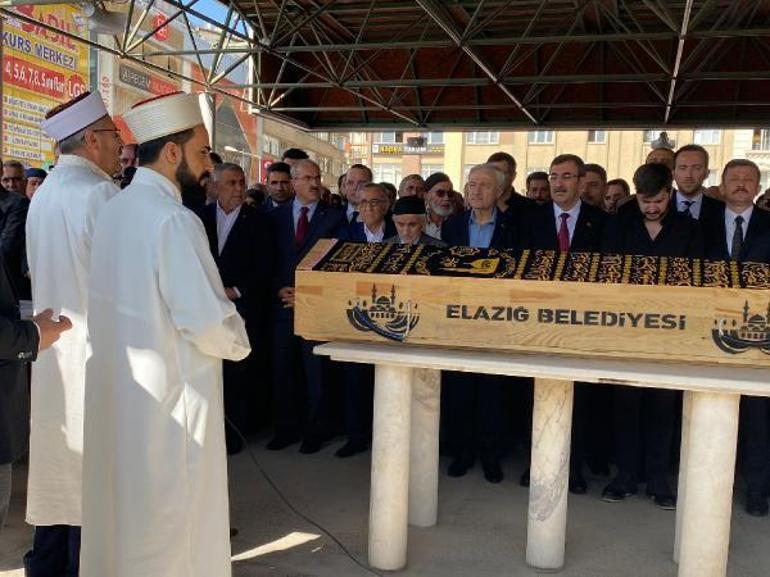 Cumhurbaşkanı Yardımcısı Yılmaz, Elazığda cenazeye katıldı