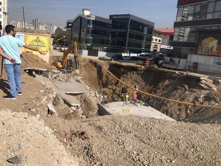 Ankarada toprak kayması nedeniyle otopark çöktü; kayıp yok diye kurban kestiler