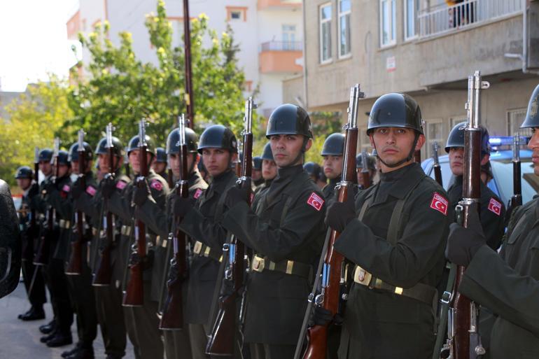 Şehit Uzman Çavuş Recep Parlak, son yolculuğuna uğurlandı