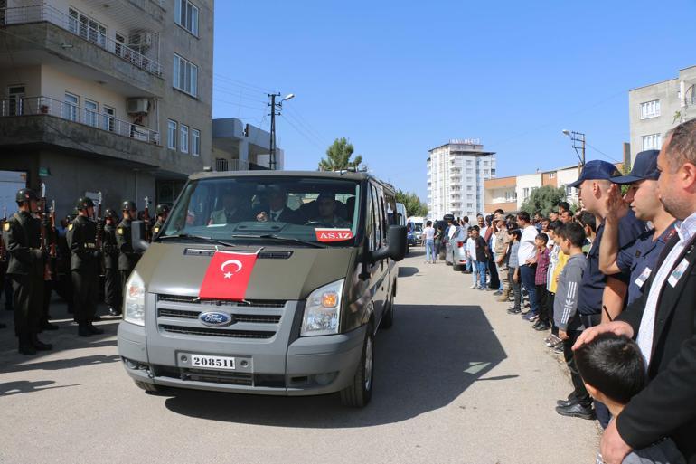 Şehit Uzman Çavuş Recep Parlak, son yolculuğuna uğurlandı