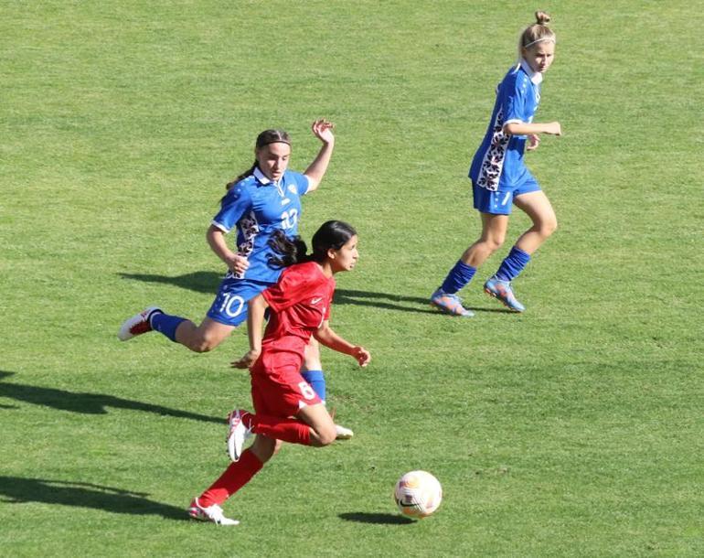 U17 Kız Milli Futbol Takımı, Moldovayı 6-2 yendi