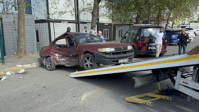 Ataşehirde şüphelendiği motosikleti kovalayan polis başka bir araca çarptı: 2 yaralı