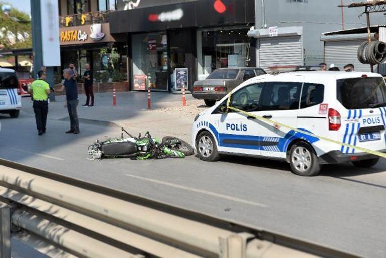 Önce yayaya, sonra dolmuşa çarpan motosikletli hayatını kaybetti