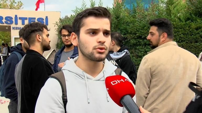 Üniversitede servis krizi; öğrenciler tepki gösterdi