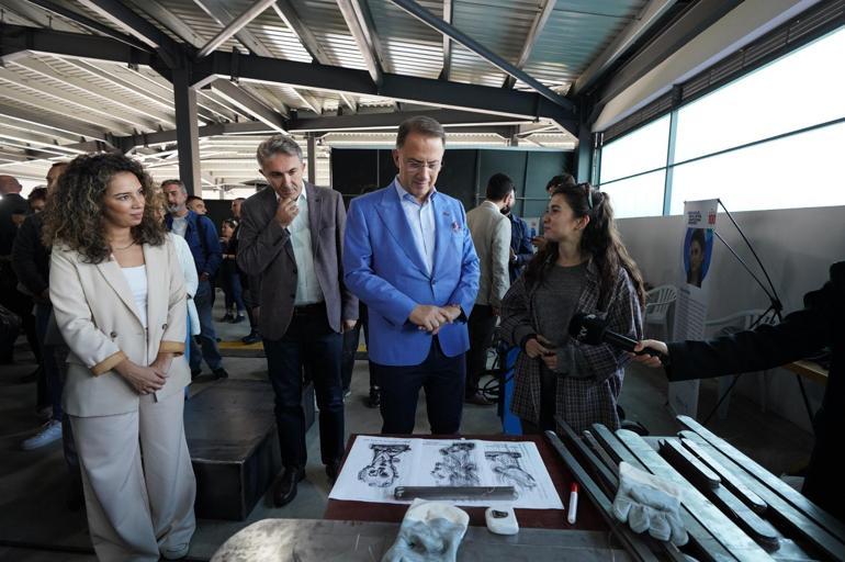 Beylikdüzü’nde Cumhuriyetin 100’üncü yılı etkinlikleri ‘Heykel Sempozyumu’ ile başladı