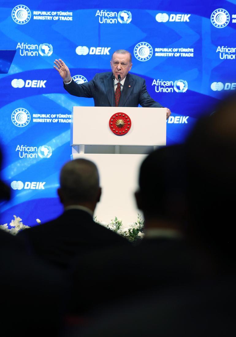 Erdoğan: Gazzeye yardım götüren ilk kargo uçağı El Ariş Havalimanına indi