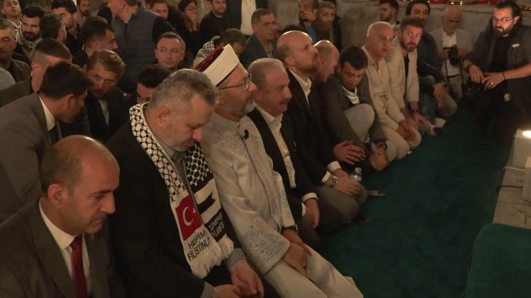 Filistin’e destek yürüyüşü; hayatını kaybedenler için Ayasofyada dua edildi