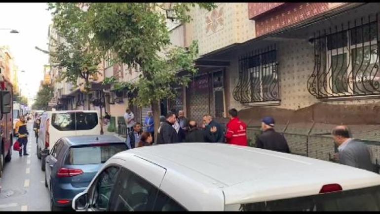 Esenlerde ailesiyle tartıştı, evi ateşe verdi: Mahsur kalan 19 kişi kurtarıldı