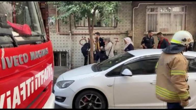 Esenlerde ailesiyle tartıştı, evi ateşe verdi: Mahsur kalan 19 kişi kurtarıldı