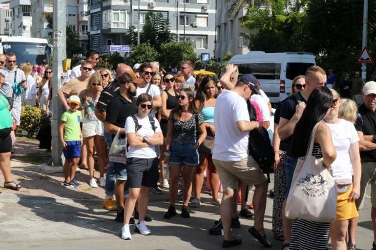 Polonyalılar, Antalyada ülkelerindeki seçim için oy verdi