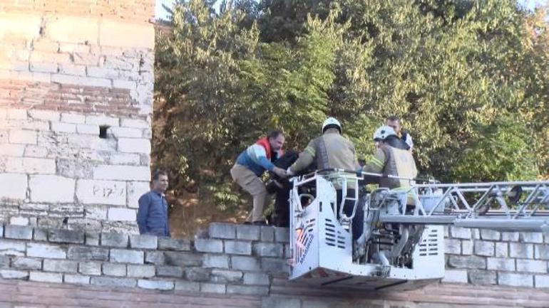 Fatihte Topkapı Surlarında erkek cesedi bulundu