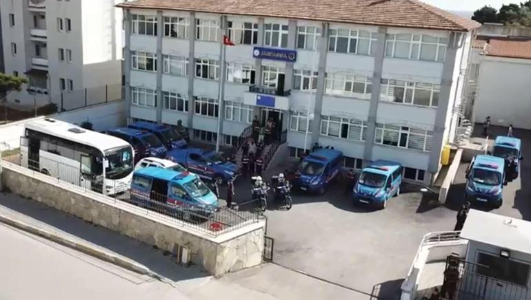 Bakan Yerlikaya: Kafes operasyonlarında 2 çete çökertildi