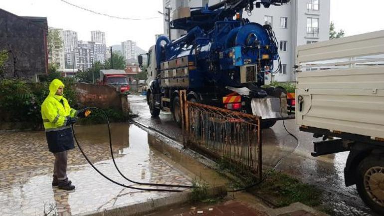 Fatsa’da sağanağın ardından temizlik çalışması